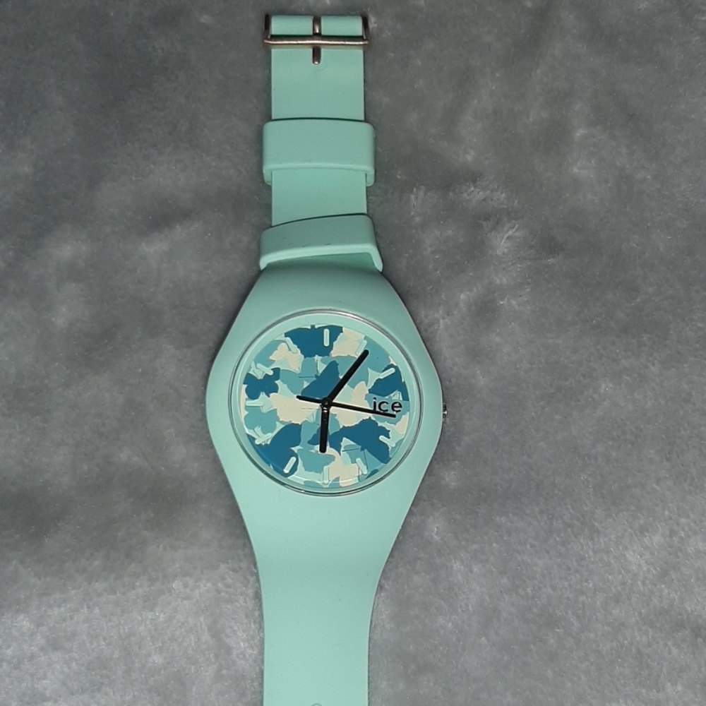 Watch - Picture 2 of 2